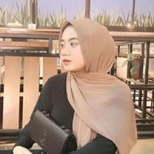 Putri Marcelinaa profile icon