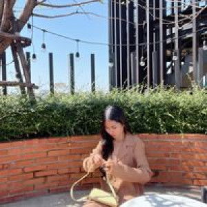 Sujittra Sombatwong profile icon