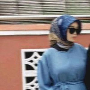 Apriliani Chintia Dewi profile icon