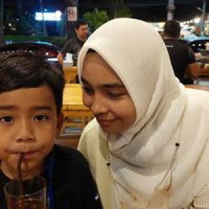 น้ำตาลไหม้ นัสกุล profile icon