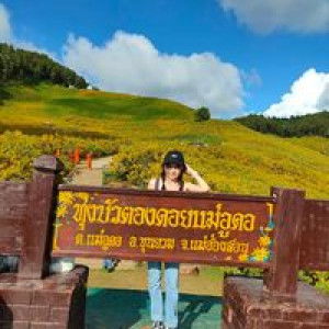 Chotika La profile icon