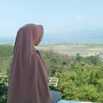 izzah dina profile icon