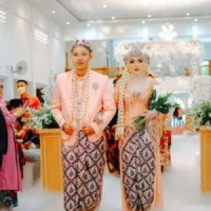 Fisky Dian Saputri profile icon