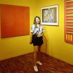 Rebecca Coloma profile icon