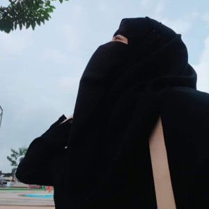 hajra mahdiya faizah profile icon