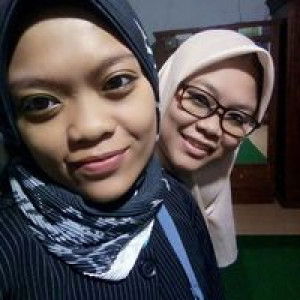 hisna azizah profile icon