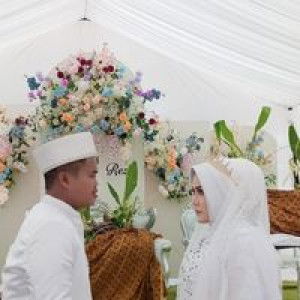 Ella Adelia profile icon