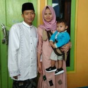 Moms Nyh Rizky profile icon