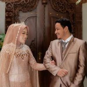 Wan Zenah profile icon