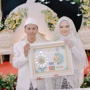 Lia Safitri profile icon