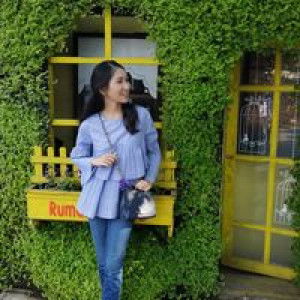 Juniarti Mathilda profile icon