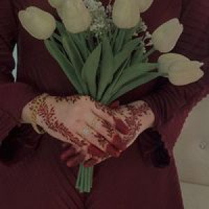 Nur Shazrin profile icon