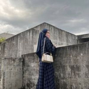 Sharifah Farhain profile icon