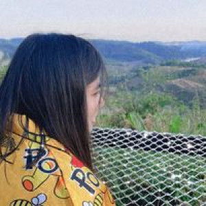 ลูกสาวคนเดียว มีพี่ชายหนึ่งคน profile icon