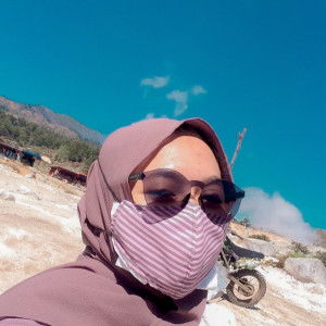 Murni Sulistiyanti profile icon