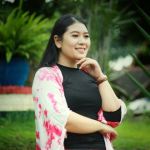 Ervina Astri profile icon