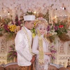 Eva Dwi Fatmasari profile icon