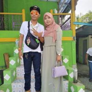 Eisha Che Omar profile icon