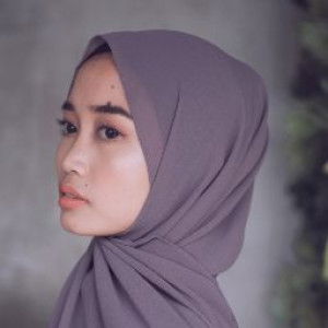 Selly Anggita K profile icon