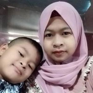 Dwi Nur Hartikah profile icon