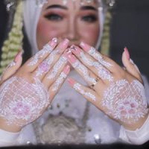 Tarih Anggraeni profile icon