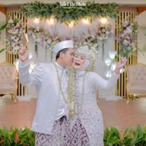 Annisa Septiany profile icon