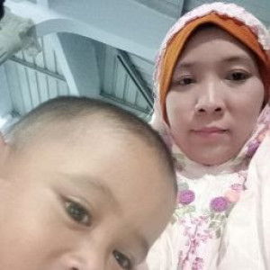 Zuhria Sri Lestari profile icon