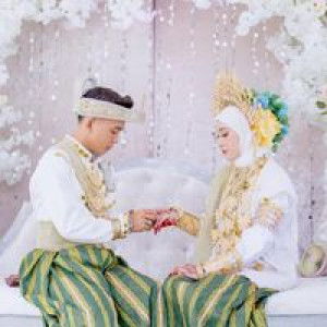 Ayu andira profile icon