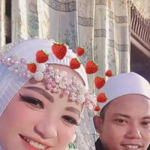 Azzukhruf Nafisah profile icon