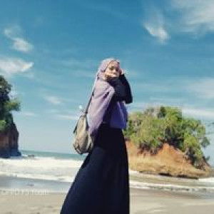 Putri Sundasu profile icon