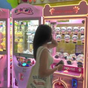 Tharinee Khampa profile icon