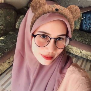 tengku siti khuzaimah profile icon