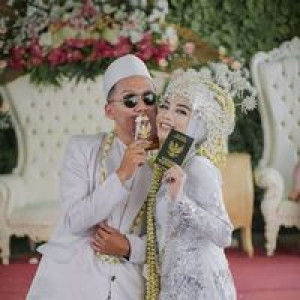 Dinda Desiana profile icon