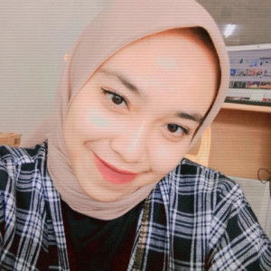 Suci Lestari profile icon