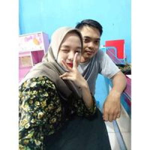 Rose Rosse profile icon