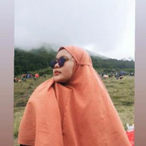 Siti Nurlaela profile icon