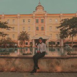 yunita putri profile icon