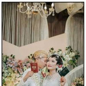 Astuti Pesek profile icon