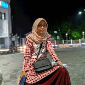 Lu'luul Maknuna profile icon