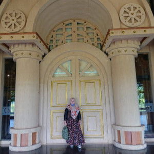 Shofi Afidatul Husna profile icon