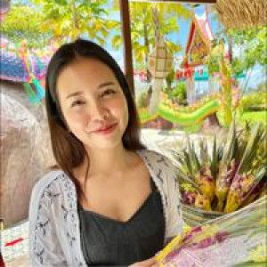 May Str profile icon