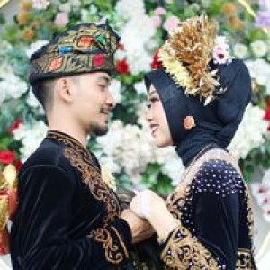 Riska Putri profile icon