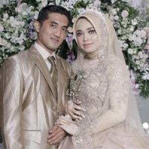 Siti Nur Herawati profile icon