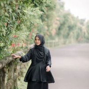 Rina Khumairah profile icon