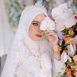 Sely Harwina Putri profile icon
