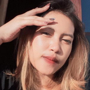 istinur Rofiatin profile icon