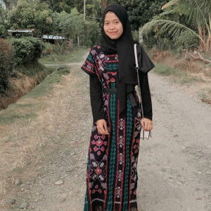 henita sari profile icon