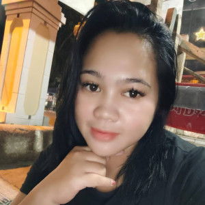 Yeni Mulyani profile icon