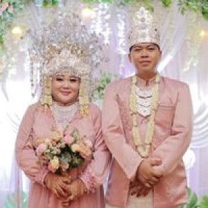 Intan Aprilia profile icon