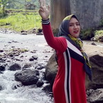 nur sari profile icon